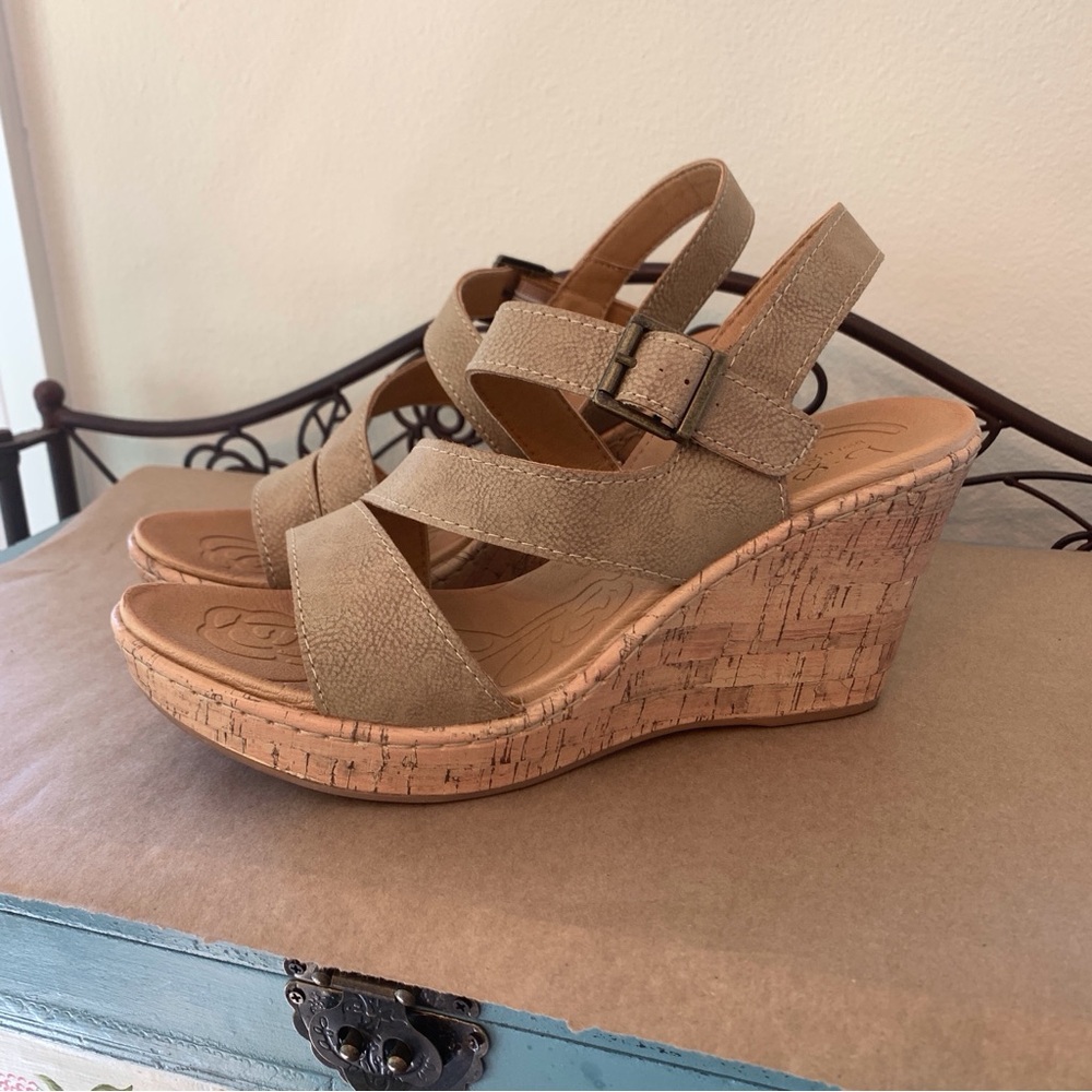 BOC Born Beige Cork Wedge Slingback Sandals Comfort Strappy Women’s Size 10